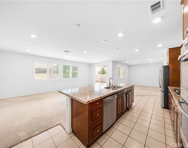 6241 Cumberland Street - Photo Thumbnail 6