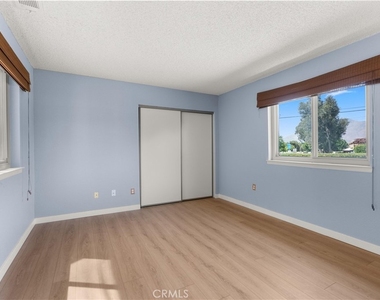 1068 Occidental Circle - Photo Thumbnail 12