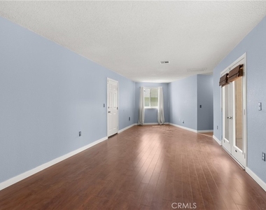 1068 Occidental Circle - Photo Thumbnail 3