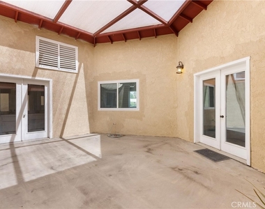1068 Occidental Circle - Photo Thumbnail 24