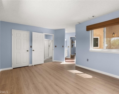 1068 Occidental Circle - Photo Thumbnail 14