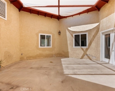 1068 Occidental Circle - Photo Thumbnail 25
