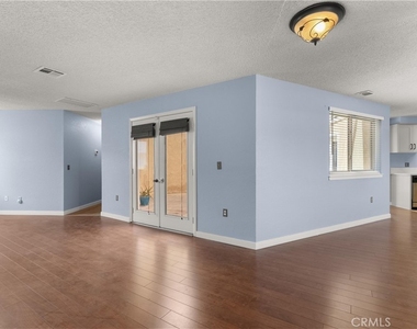 1068 Occidental Circle - Photo Thumbnail 4