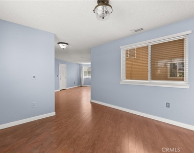 1068 Occidental Circle - Photo Thumbnail 7