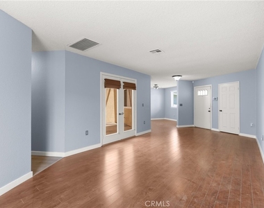 1068 Occidental Circle - Photo Thumbnail 5