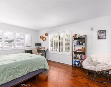 3930 Centre Street - Photo Thumbnail 10