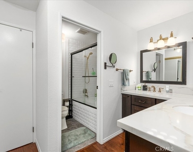 3930 Centre Street - Photo Thumbnail 12