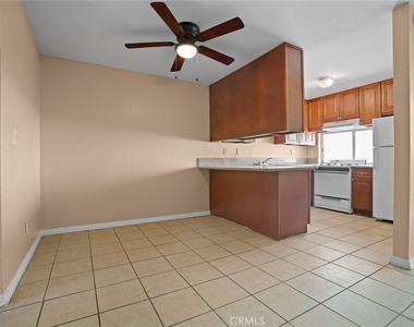 7243 Milton - Photo Thumbnail 5