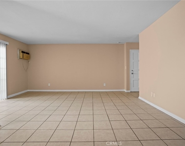 7243 Milton - Photo Thumbnail 2