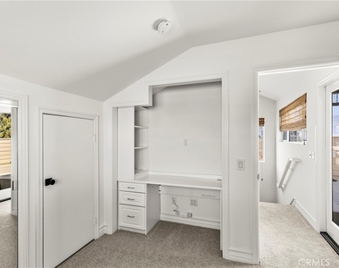 703 1/2 Poinsettia Avenue - Photo Thumbnail 14