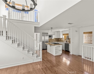 703 1/2 Poinsettia Avenue - Photo Thumbnail 11