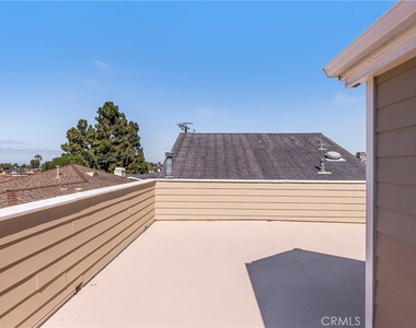 703 Poinsettia Avenue - Photo Thumbnail 22