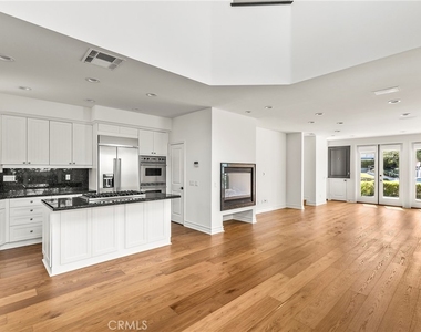 703 Poinsettia Avenue - Photo Thumbnail 5