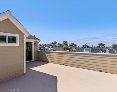 703 Poinsettia Avenue - Photo Thumbnail 23