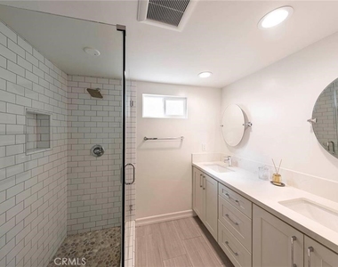 207 Cypress - Photo Thumbnail 11