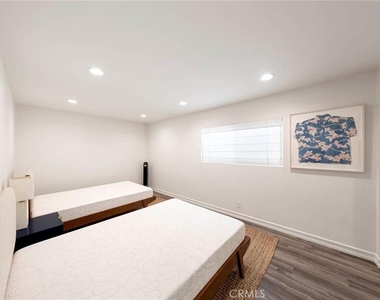 207 Cypress - Photo Thumbnail 14