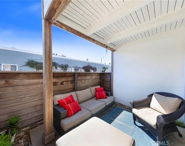 207 Cypress - Photo Thumbnail 10
