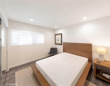 207 Cypress - Photo Thumbnail 13