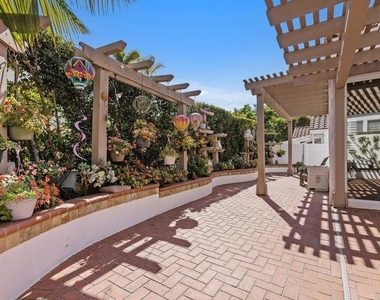 6005 Patmos Way - Photo Thumbnail 27