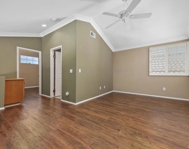 6005 Patmos Way - Photo Thumbnail 21