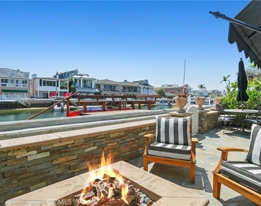 225 Grand Canal - Photo Thumbnail 4