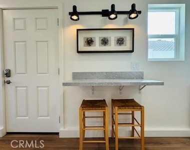 39090 Cattail - Photo Thumbnail 9