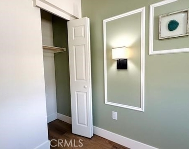 39090 Cattail - Photo Thumbnail 6