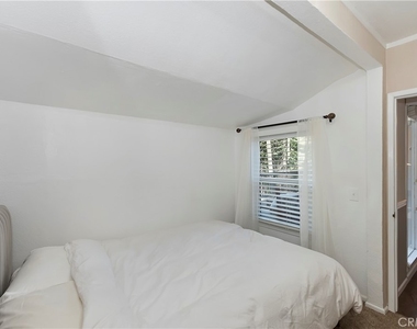 831 Blue Ridge - Photo Thumbnail 18