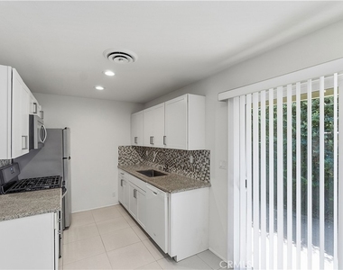 555 S Thornhill Road - Photo Thumbnail 10