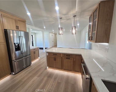1531 Elm Drive - Photo Thumbnail 19