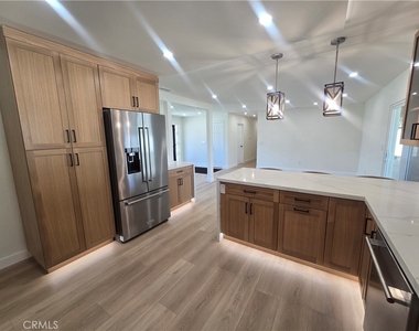 1531 Elm Drive - Photo Thumbnail 13