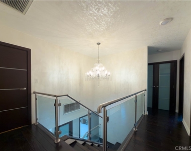 5836 Winnetka Avenue - Photo Thumbnail 19