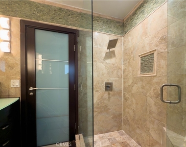 5836 Winnetka Avenue - Photo Thumbnail 18