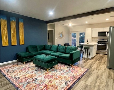 2795 Denton Street - Photo Thumbnail 4