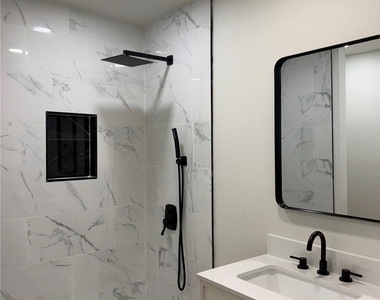 2739 W Williams - Photo Thumbnail 2