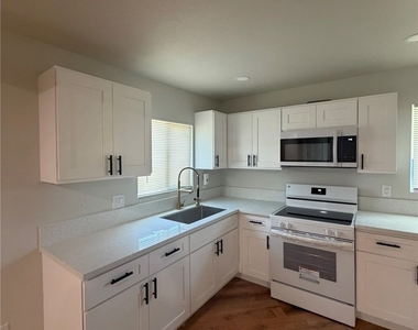 2739 W Williams - Photo Thumbnail 1