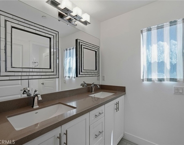 6754 Rhea Court - Photo Thumbnail 20