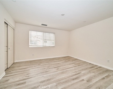 853 E Hollyvale - Photo Thumbnail 39
