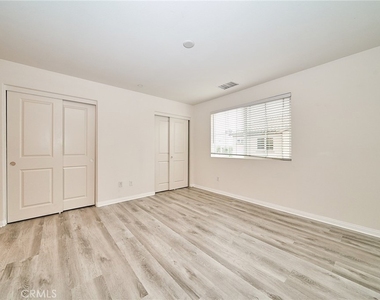 853 E Hollyvale - Photo Thumbnail 38