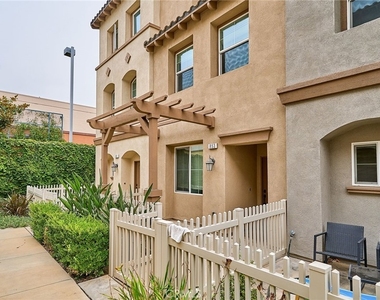 853 E Hollyvale - Photo Thumbnail 5