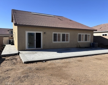 13166 Sierra Blanca Way - Photo Thumbnail 3