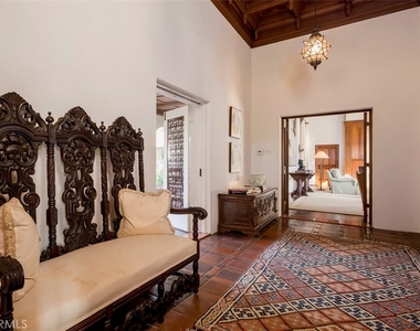 1762 Oak Grove - Photo Thumbnail 4