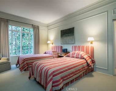 1762 Oak Grove - Photo Thumbnail 23