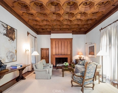 1762 Oak Grove - Photo Thumbnail 6