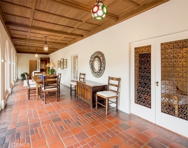1762 Oak Grove - Photo Thumbnail 15