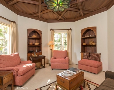 1762 Oak Grove - Photo Thumbnail 12