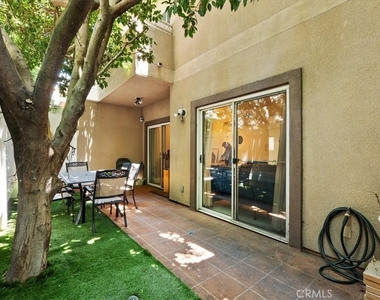 703 Locust Street - Photo Thumbnail 14