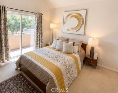 703 Locust Street - Photo Thumbnail 11
