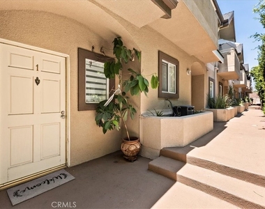 703 Locust Street - Photo Thumbnail 17