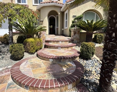 2458 Marsanne St - Photo Thumbnail 1